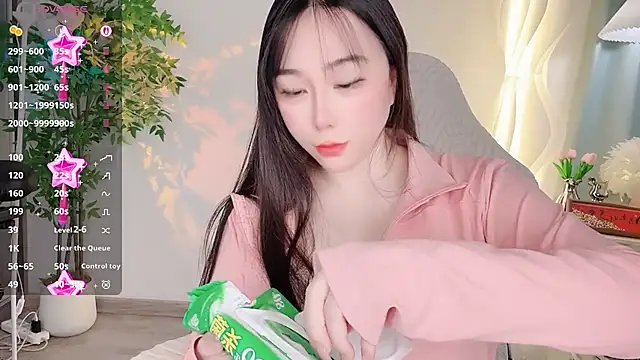 Snapshot of Alano-01 chatting on 04/27/26, 03:15 Alano-01 online show from 04/27/26, 03:15
