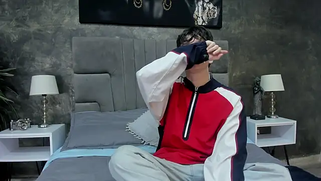 bruce hans online show from 11/25/25, 11:43