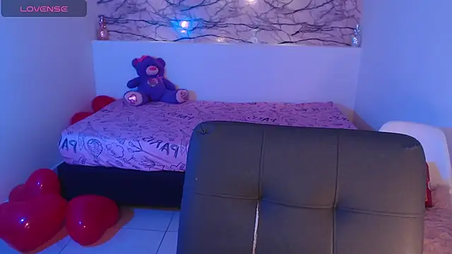 IslaBlaze online show from 02/16/25, 04:10