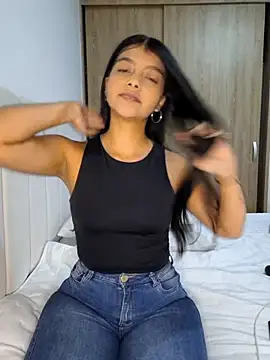 IslaBlaze online show from 11/29/25, 01:19