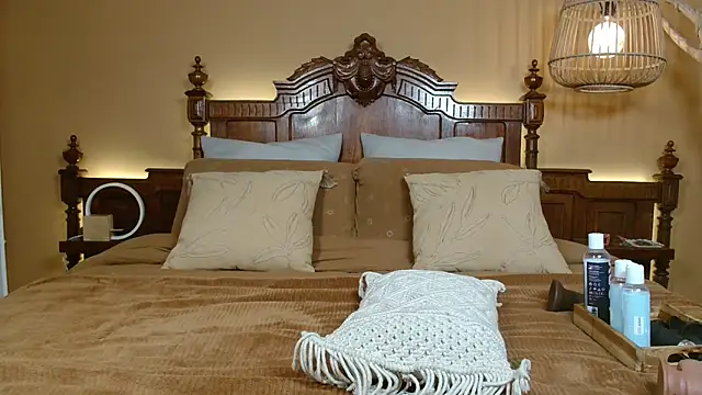 LilyWilder online show from 03/08/25, 06:16