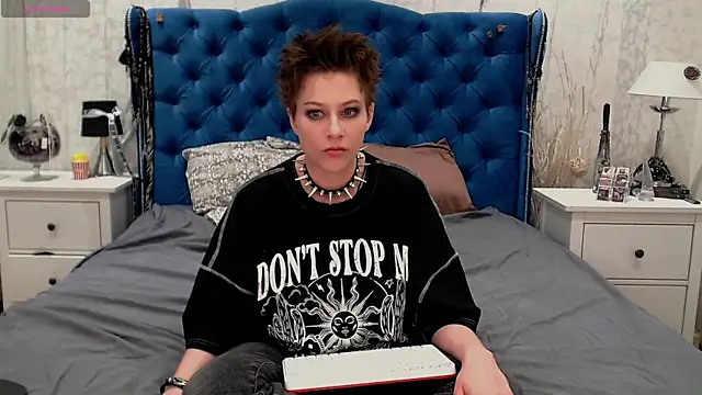 via mayer  online show from 04/14/26, 09:54