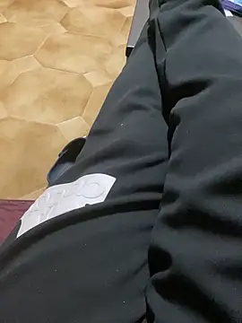 Snapshot of sempreilmio2 chatting on 02/22/25, 11:57 sempreilmio2 online show from 02/22/25, 11:57