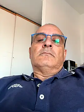 Snapshot of sempreilmio2 chatting on 09/19/25, 07:10 sempreilmio2 online show from 09/19/25, 07:10