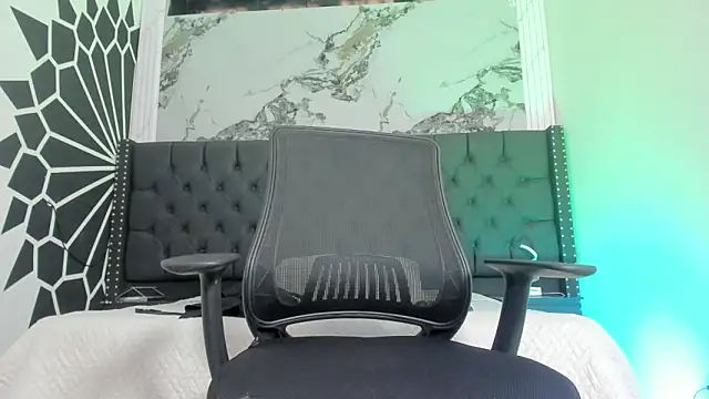 EthaanCox online show from 03/09/26, 09:08