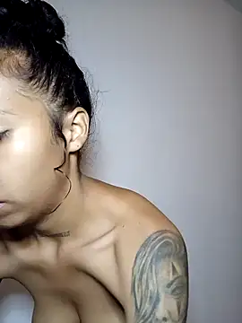 Miss sparkle00 online show from 02/03/25, 05:29