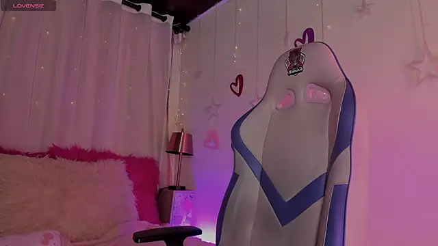 emma soffia  online show from 03/13/25, 05:50