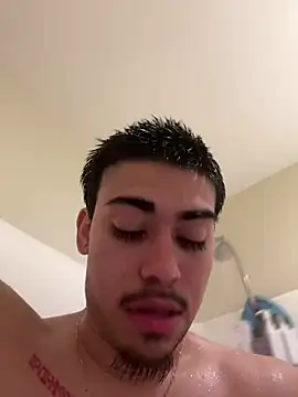 Snapshot of Daddywick chatting on 02/08/25, 10:29 Daddywick online show from 02/08/25, 10:29