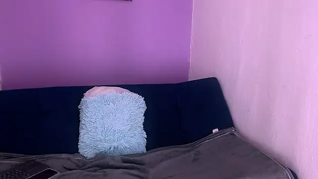 alana lara online show from 02/22/25, 02:50