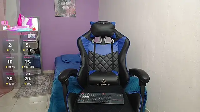 Snapshot of alana_lara chatting on 03/03/26, 06:03 alana lara online show from 03/03/26, 06:03