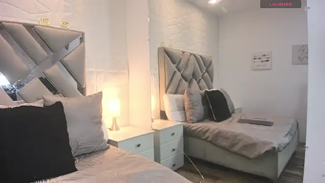 raquell moore online show from 09/22/25, 11:29