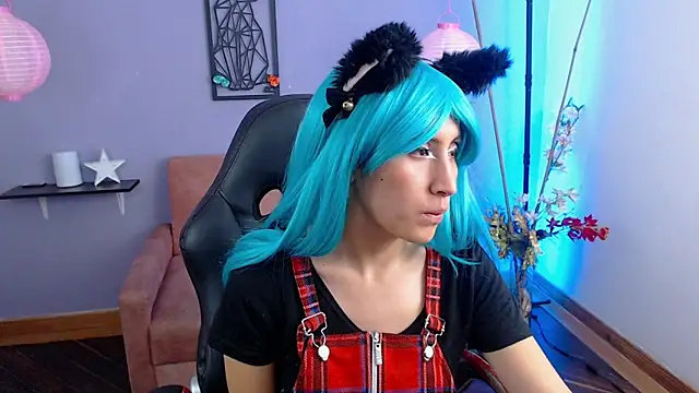 miss moonlight online show from 02/13/25, 09:06