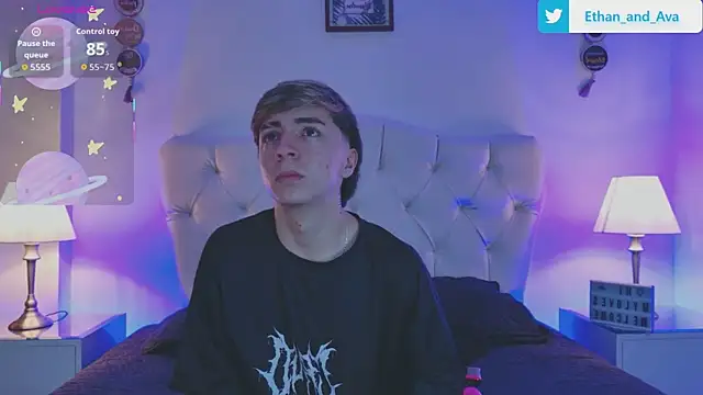 ethan and ava online show from 09/16/25, 01:34