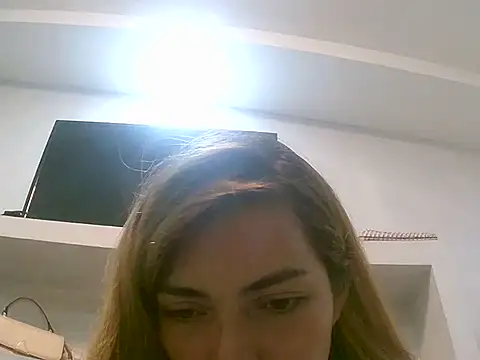 Snapshot of VittoriaTaylor chatting on 02/10/26, 12:53 VittoriaTaylor online show from 02/10/26, 12:53