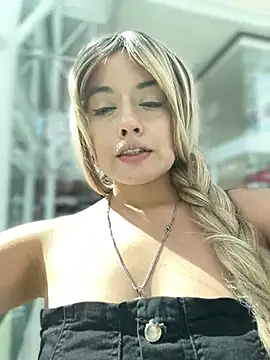 monicavictoria1301 online show from 07/17/26, 03:29