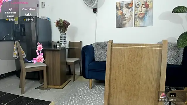 Snapshot of NicolettaLima chatting on 09/25/25, 12:14 NicolettaLima online show from 09/25/25, 12:14