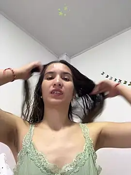 Bella still online show from 03/25/26, 10:27