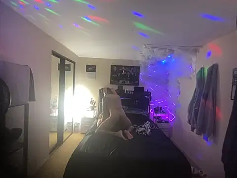 hornycouple818 online show from 03/15/26, 07:58