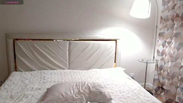 Snapshot of mystiksirenn chatting on 02/01/25, 08:29 mystiksirenn online show from 02/01/25, 08:29