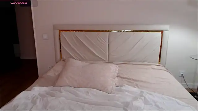 Snapshot of mystiksirenn chatting on 03/22/25, 05:06 mystiksirenn online show from 03/22/25, 05:06