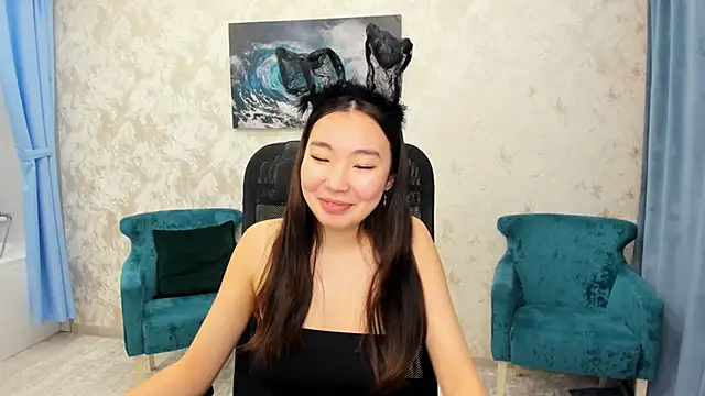 Snapshot of AnnaReyla chatting on 02/07/25, 05:31 AnnaReyla online show from 02/07/25, 05:31
