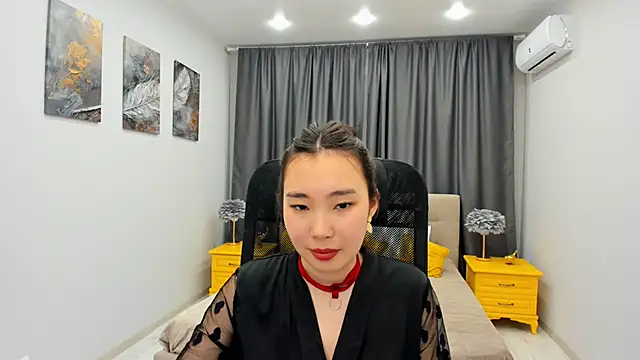 Snapshot of AnnaReyla chatting on 02/19/25, 04:44 AnnaReyla online show from 02/19/25, 04:44