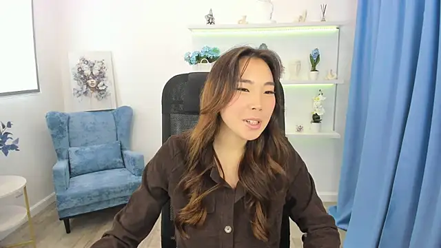 Snapshot of AnnaReyla chatting on 10/08/25, 11:30 AnnaReyla online show from 10/08/25, 11:30