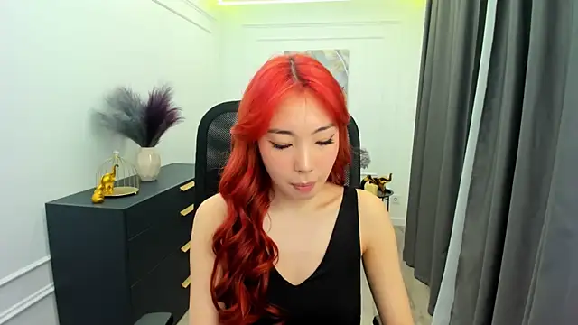 AnnaReyla online show from 02/28/26, 07:15