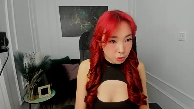 AnnaReyla online show from 03/29/26, 04:01