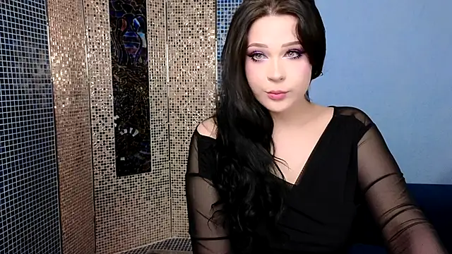 Snapshot of Rouz_Farrel chatting on 02/17/25, 04:53 Rouz Farrel online show from 02/17/25, 04:53