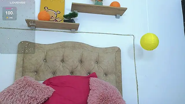 Snapshot of SERAFINA_ chatting on 02/20/25, 11:31 SERAFINA online show from 02/20/25, 11:31