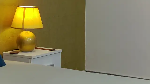 Annabellerise online show from 03/18/25, 06:37