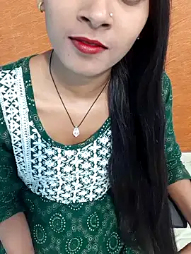 Snapshot of Divya-2007 chatting on 01/25/25, 05:30 Divya-2007 online show from 01/25/25, 05:30