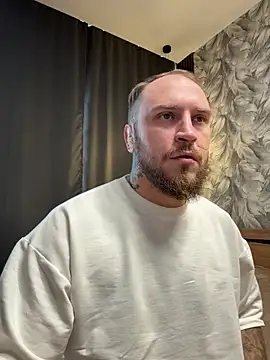  XxX-XxX  online show from 10/24/25, 07:16