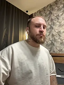  XxX-XxX  online show from 11/17/25, 08:47