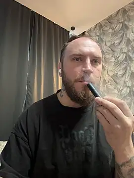 Snapshot of _XxX-XxX_ chatting on 06/17/26, 02:25 XxX-XxX online show from 06/17/26, 02:25