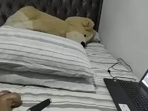 Chandy012 online show from 10/02/25, 10:17