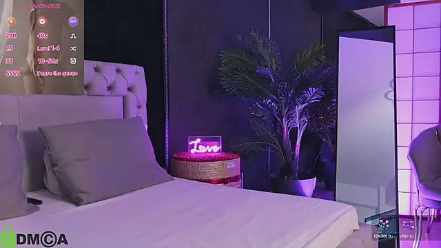 Snapshot of ClaraShine chatting on 09/15/25, 03:50 ClaraShine online show from 09/15/25, 03:50