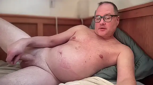 Snapshot of __DR3W__ chatting on 02/18/25, 04:48   DR3W   online show from 02/18/25, 04:48