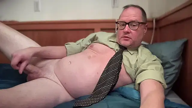 Snapshot of __DR3W__ chatting on 02/23/25, 05:07   DR3W   online show from 02/23/25, 05:07