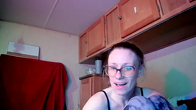 Snapshot of VibeyLovers chatting on 02/23/25, 08:28 VibeyLovers online show from 02/23/25, 08:28