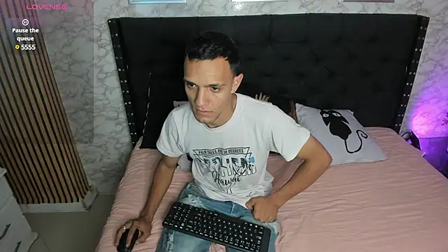 stefany pablo1 online show from 02/04/25, 12:22