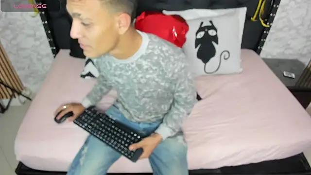 stefany pablo1 online show from 02/15/25, 12:22