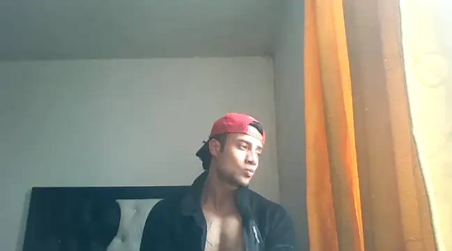 davidcr89 online show from 02/02/25, 07:14