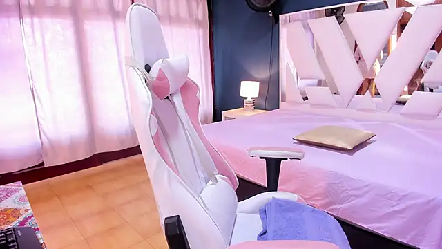 Alondra Cutie online show from 01/24/25, 06:25