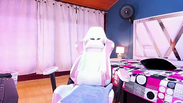 Alondra Cutie online show from 02/12/25, 09:54