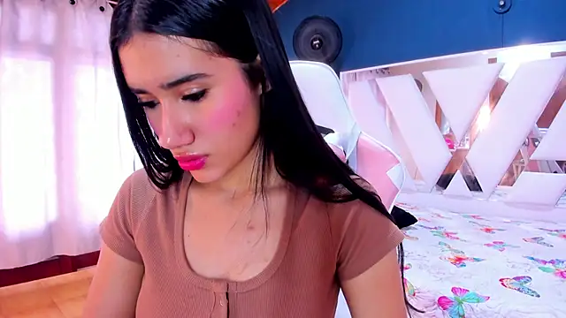 Alondra Cutie online show from 03/18/25, 06:26