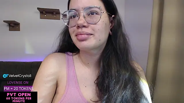 crystalll room online show from 11/03/25, 04:14