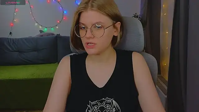  JessieVibes online show from 11/19/25, 01:33