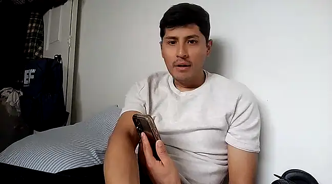 Snapshot of PerroDemonioHot chatting on 03/13/25, 07:50 PerroDemonioHot online show from 03/13/25, 07:50